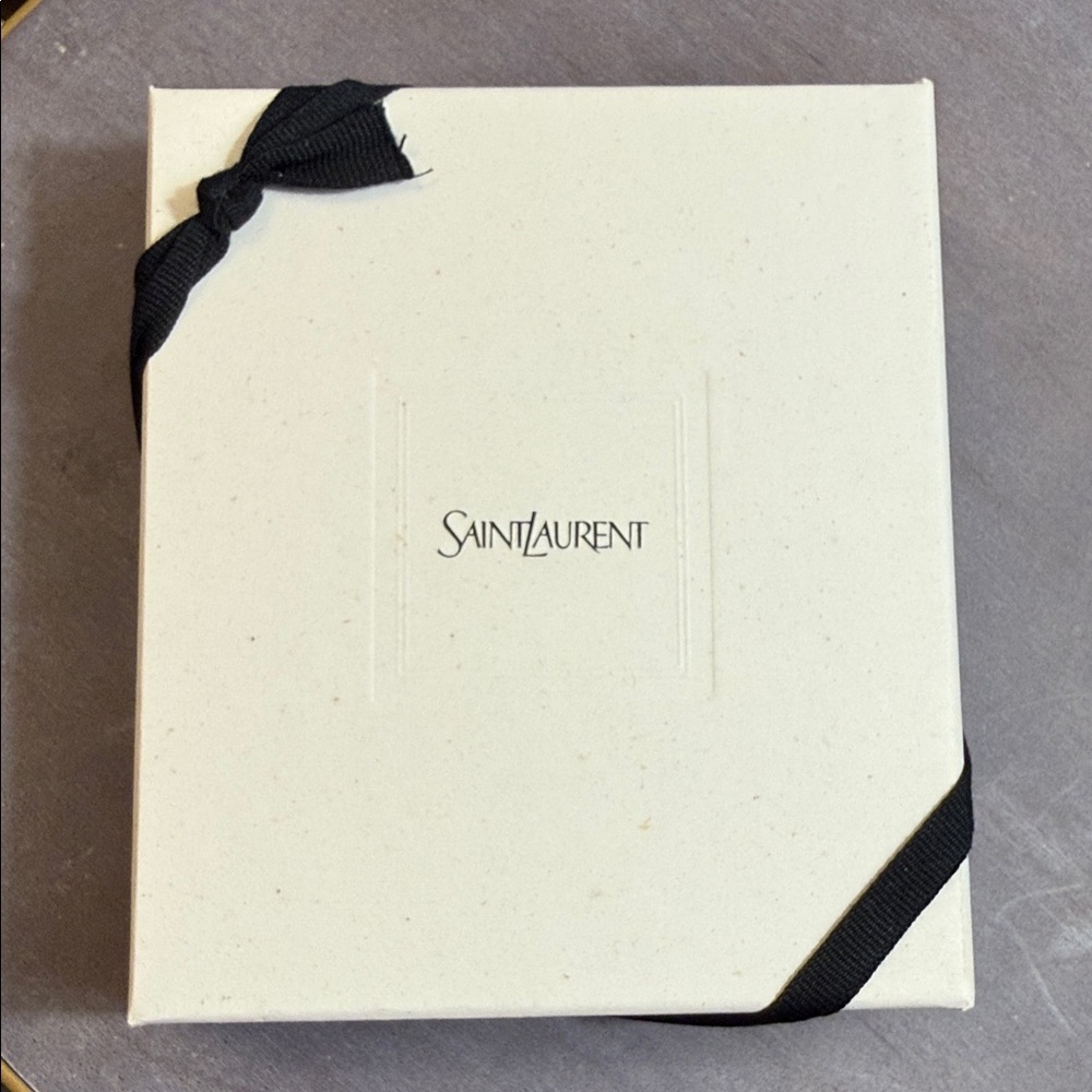 YSL Cassandre Matelasse Bi-Fold Wallet - Picture 4 of 8